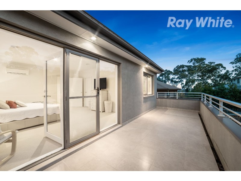 8 Cade Grove, Macleod VIC 3085
