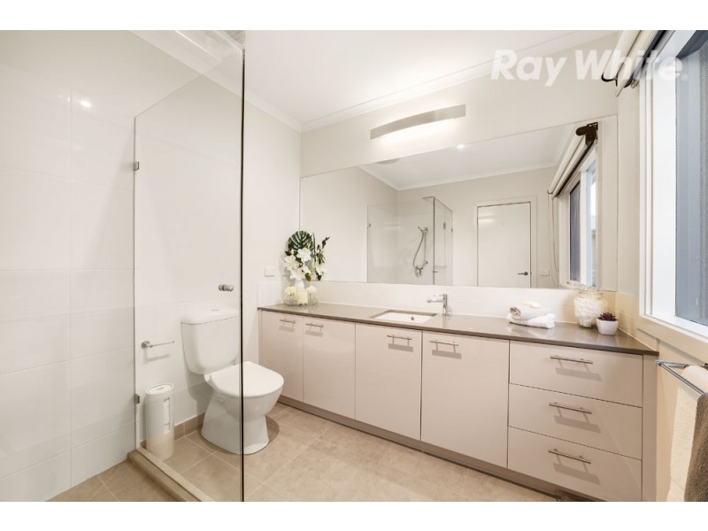 8 Cade Grove, Macleod VIC 3085