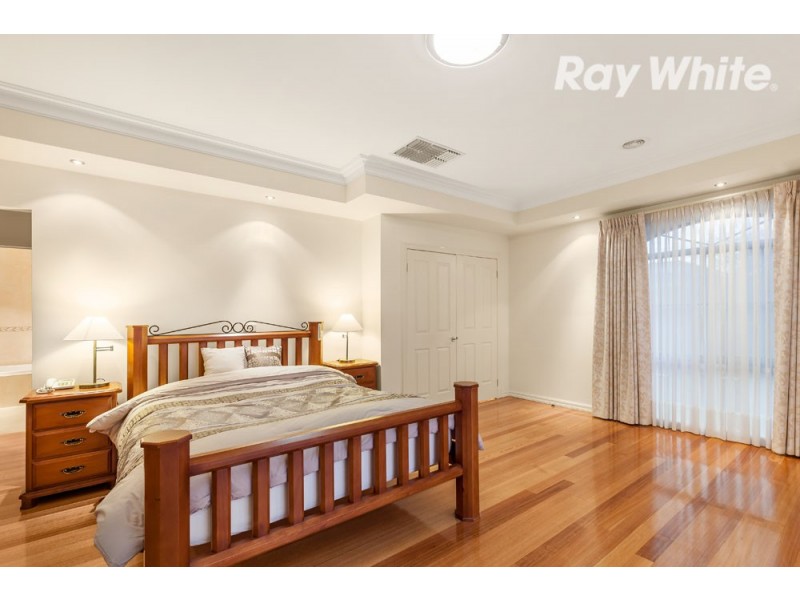 16 Carbine Place, Bundoora VIC 3083