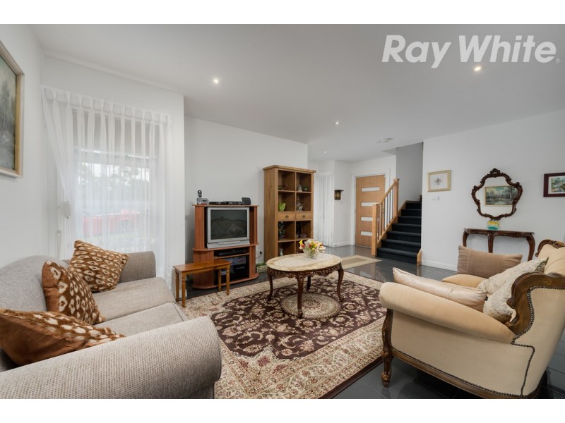 21 Curtain Street, Kingsbury VIC 3083