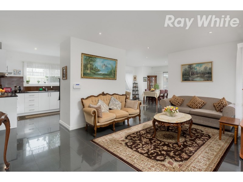 21 Curtain Street, Kingsbury VIC 3083