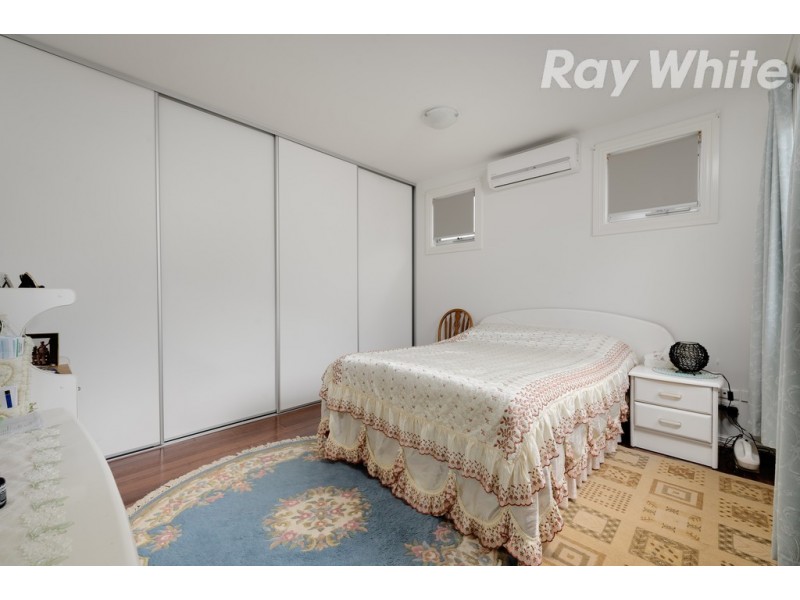 21 Curtain Street, Kingsbury VIC 3083