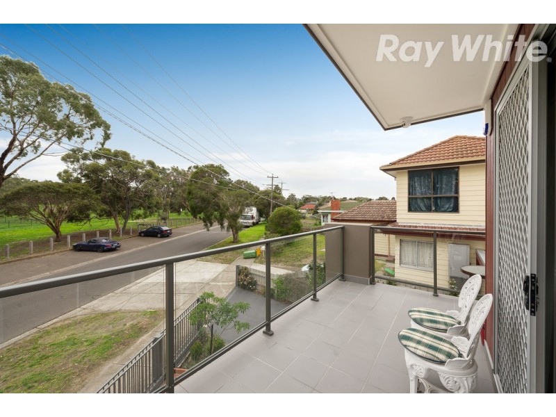 21 Curtain Street, Kingsbury VIC 3083