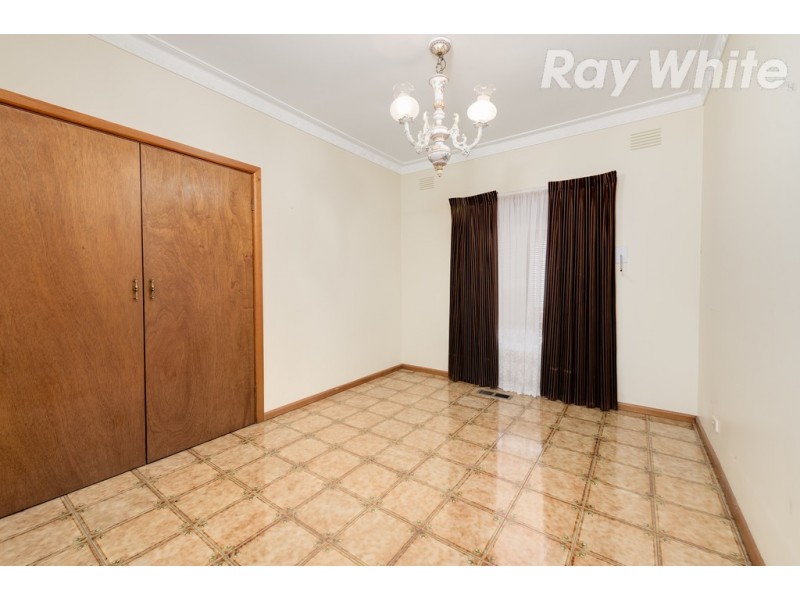 6 Salamander Avenue, Thomastown VIC 3074