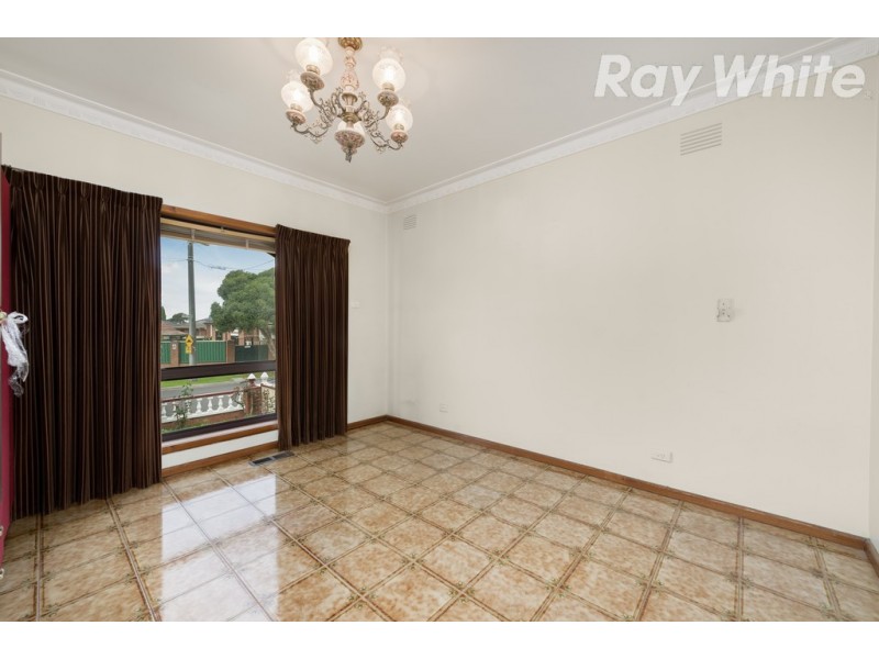 6 Salamander Avenue, Thomastown VIC 3074