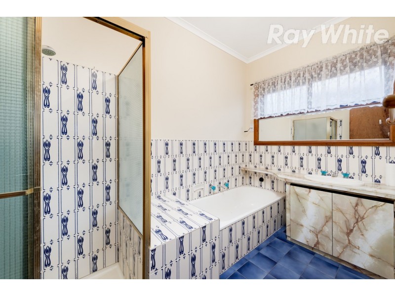 6 Salamander Avenue, Thomastown VIC 3074