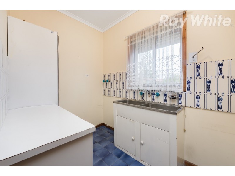 6 Salamander Avenue, Thomastown VIC 3074