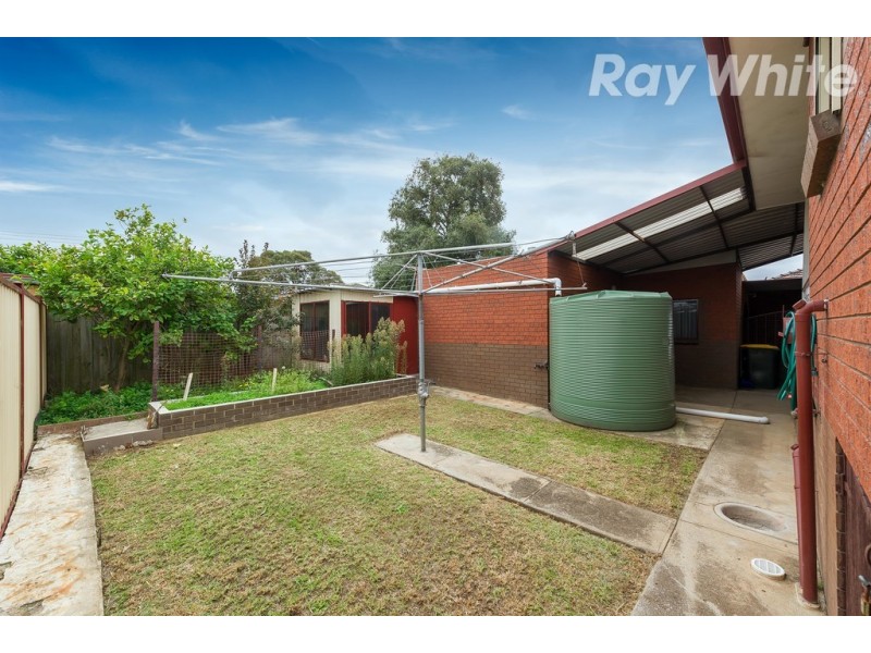 6 Salamander Avenue, Thomastown VIC 3074