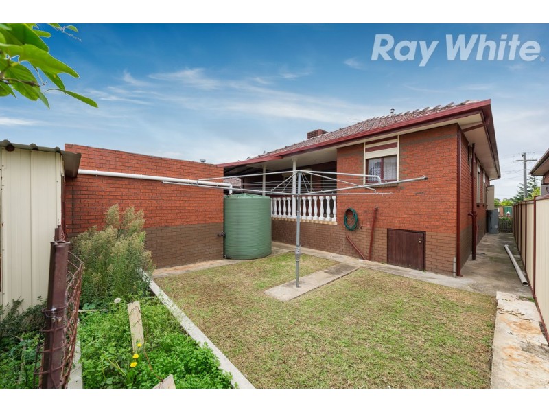 6 Salamander Avenue, Thomastown VIC 3074