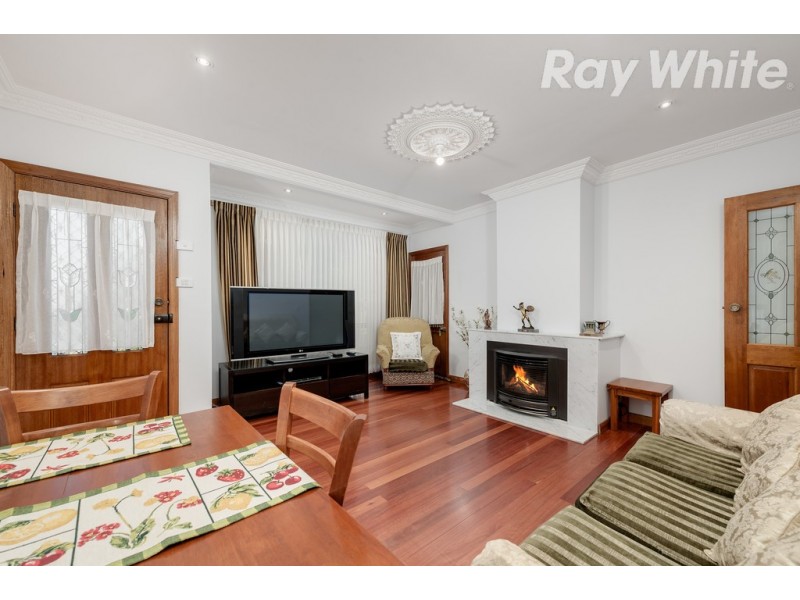 5 Wimmera Avenue, Reservoir VIC 3073