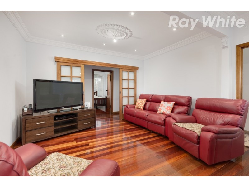 5 Wimmera Avenue, Reservoir VIC 3073