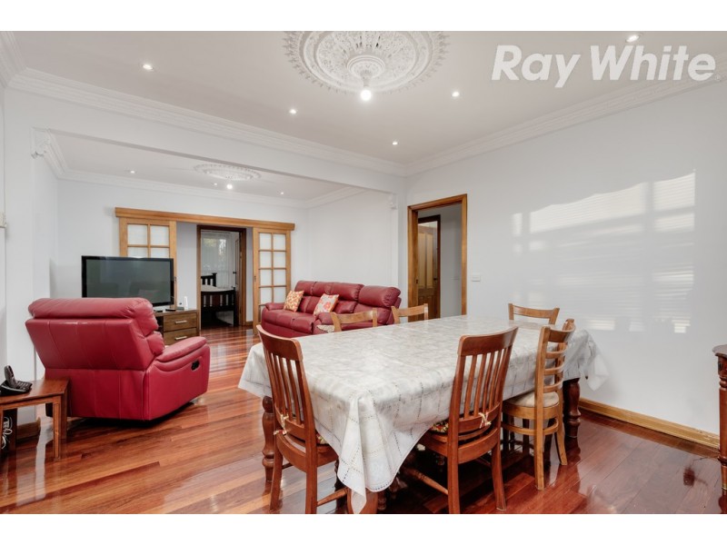 5 Wimmera Avenue, Reservoir VIC 3073