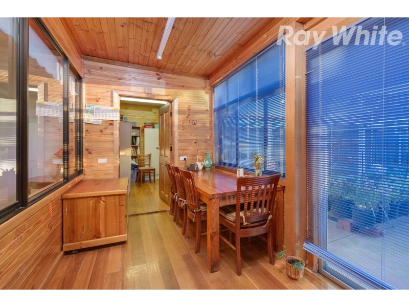 5 Wimmera Avenue, Reservoir VIC 3073