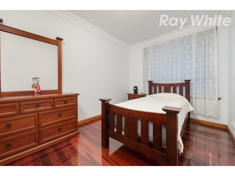 5 Wimmera Avenue, Reservoir VIC 3073