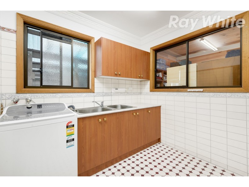 5 Wimmera Avenue, Reservoir VIC 3073