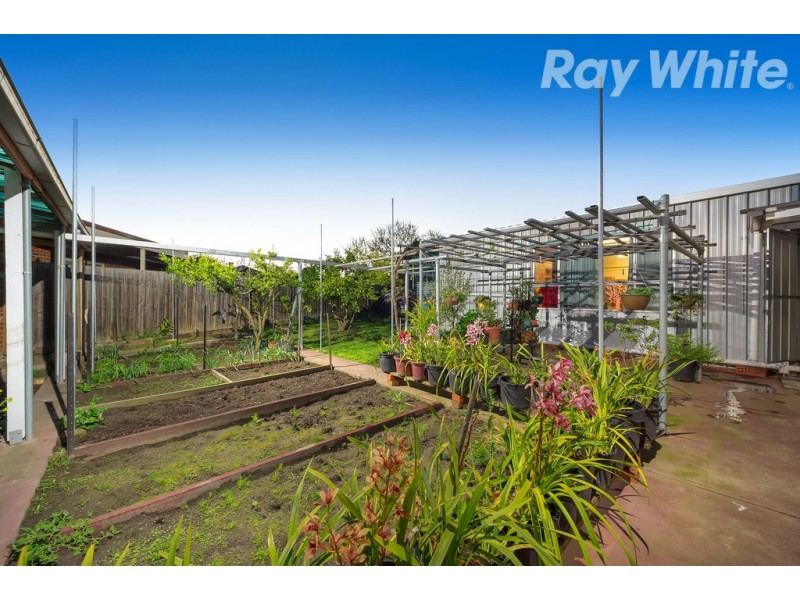 5 Wimmera Avenue, Reservoir VIC 3073