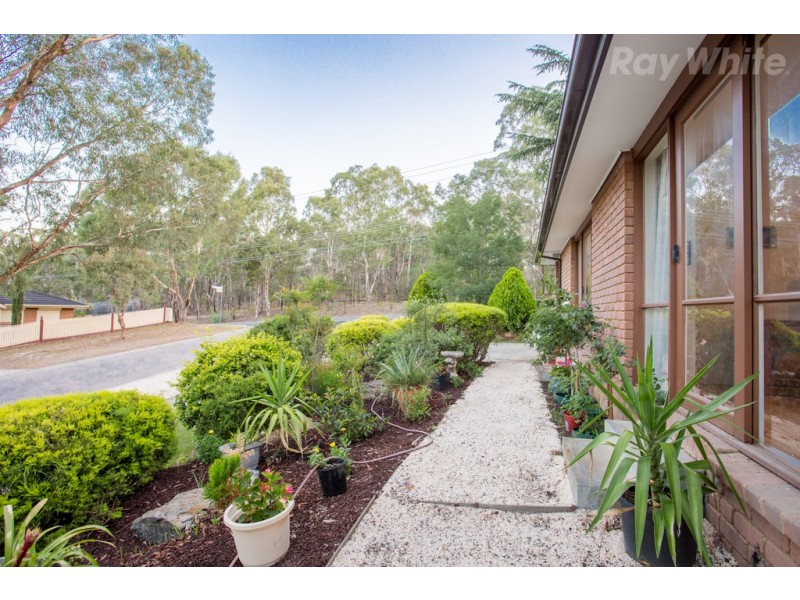 143 Yallambie Road, Macleod VIC 3085