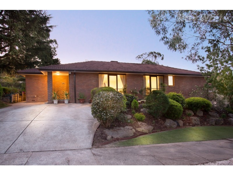 143 Yallambie Road, Macleod VIC 3085