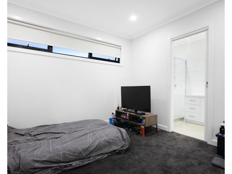 2 and 3/5 Miranda Road, Reservoir VIC 3073