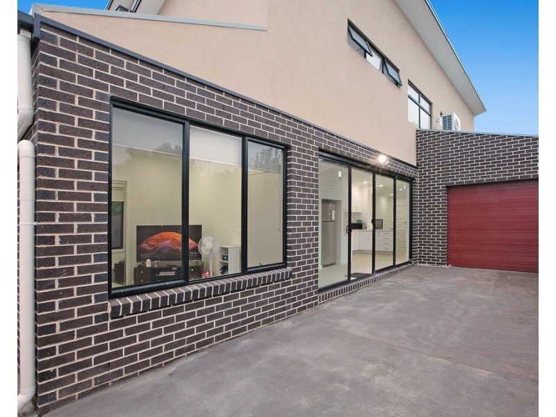 2 and 3/5 Miranda Road, Reservoir VIC 3073