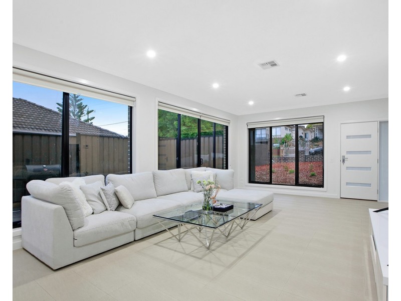 1/5 Miranda Road, Reservoir VIC 3073