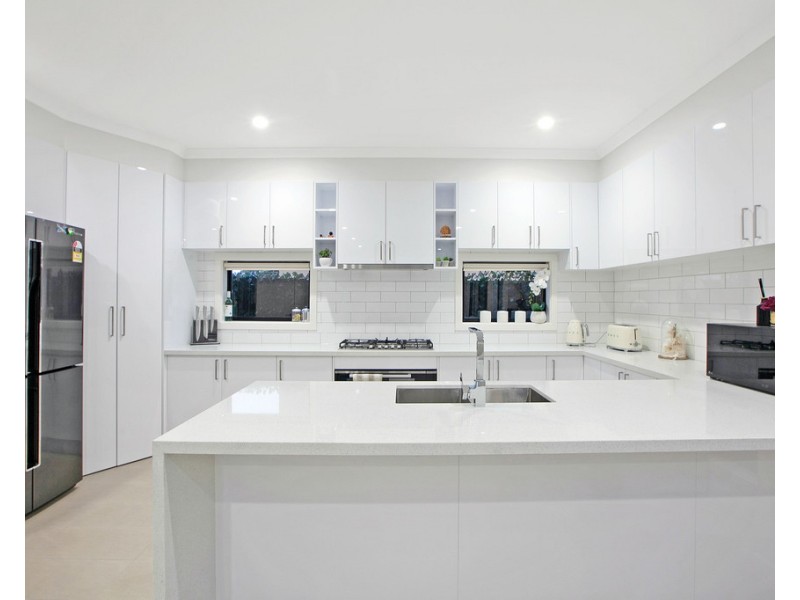 1/5 Miranda Road, Reservoir VIC 3073