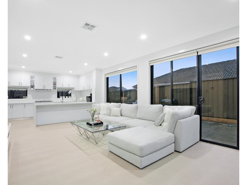 1/5 Miranda Road, Reservoir VIC 3073