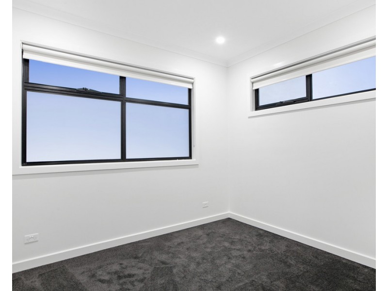 1/5 Miranda Road, Reservoir VIC 3073