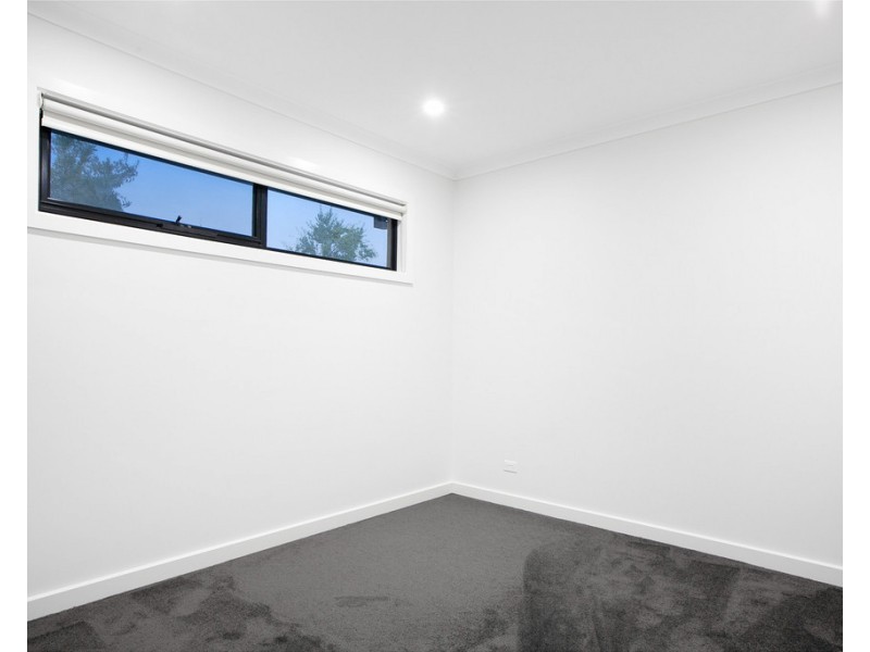 1/5 Miranda Road, Reservoir VIC 3073
