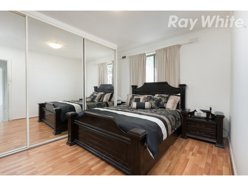 19 Maple Grove, Bundoora VIC 3083