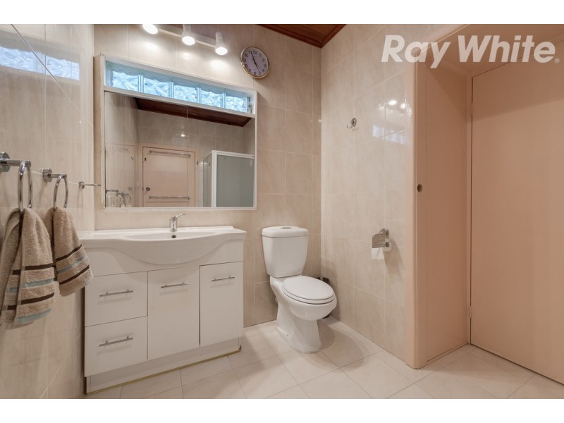 9 Keats Avenue, Kingsbury VIC 3083