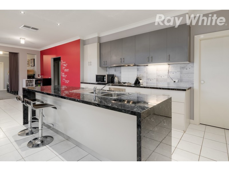 12 Broxburn Walk, Epping VIC 3076