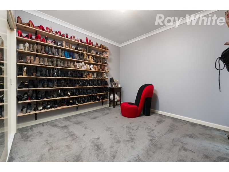 12 Broxburn Walk, Epping VIC 3076