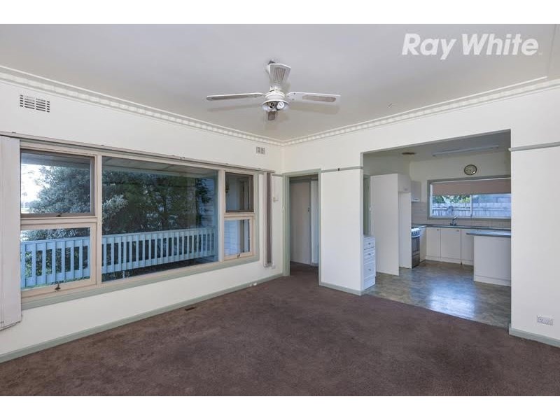 27 Harmer Street, Reservoir VIC 3073