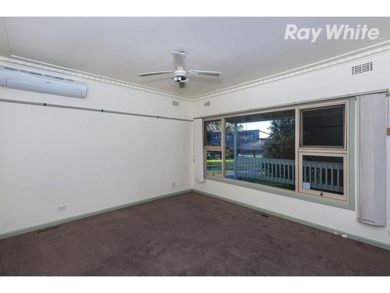 27 Harmer Street, Reservoir VIC 3073