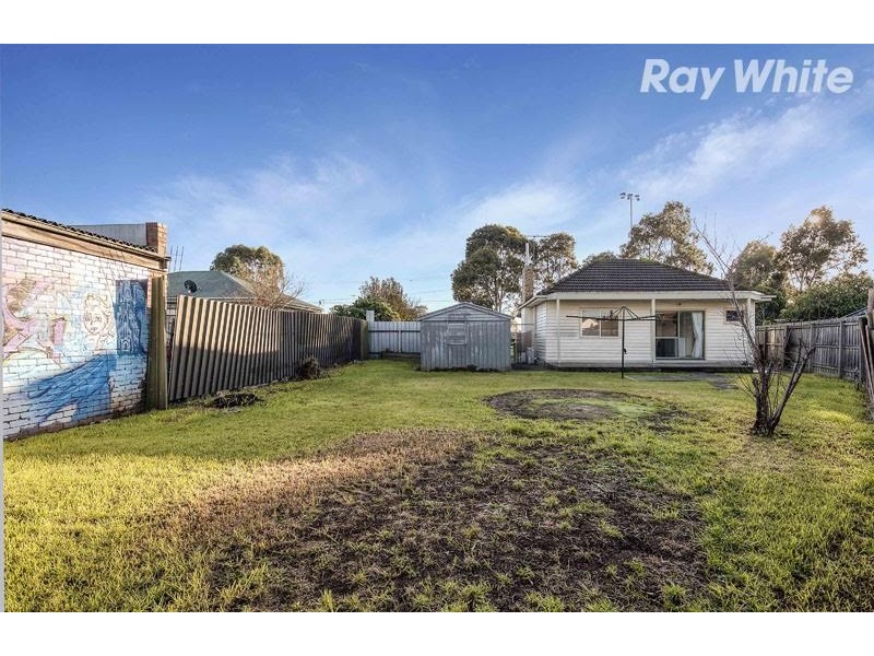 27 Harmer Street, Reservoir VIC 3073