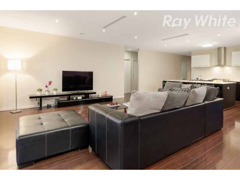 12 Serendip Avenue, South Morang VIC 3752