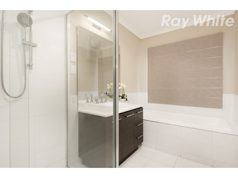 12 Serendip Avenue, South Morang VIC 3752