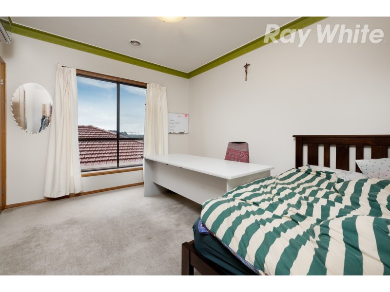 24 Dakota Drive, Thomastown VIC 3074