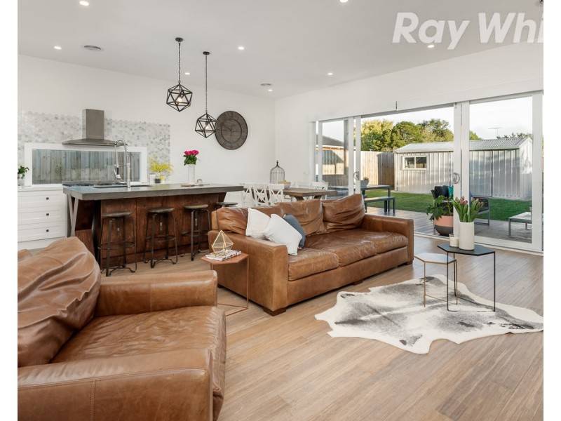 39 Leamington Street, Reservoir VIC 3073