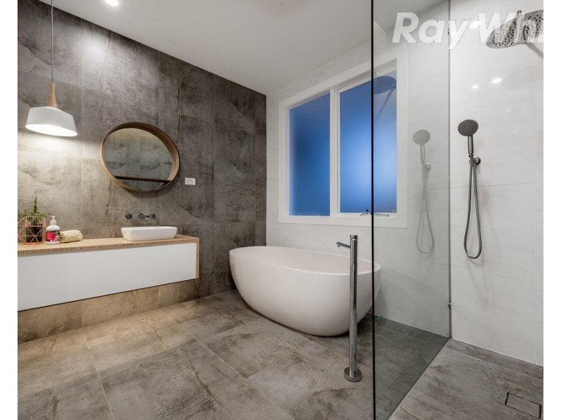 39 Leamington Street, Reservoir VIC 3073