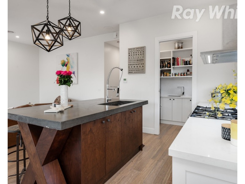 39 Leamington Street, Reservoir VIC 3073