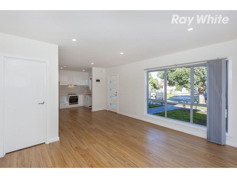 1/8 O’Connell Street, Kingsbury VIC 3083