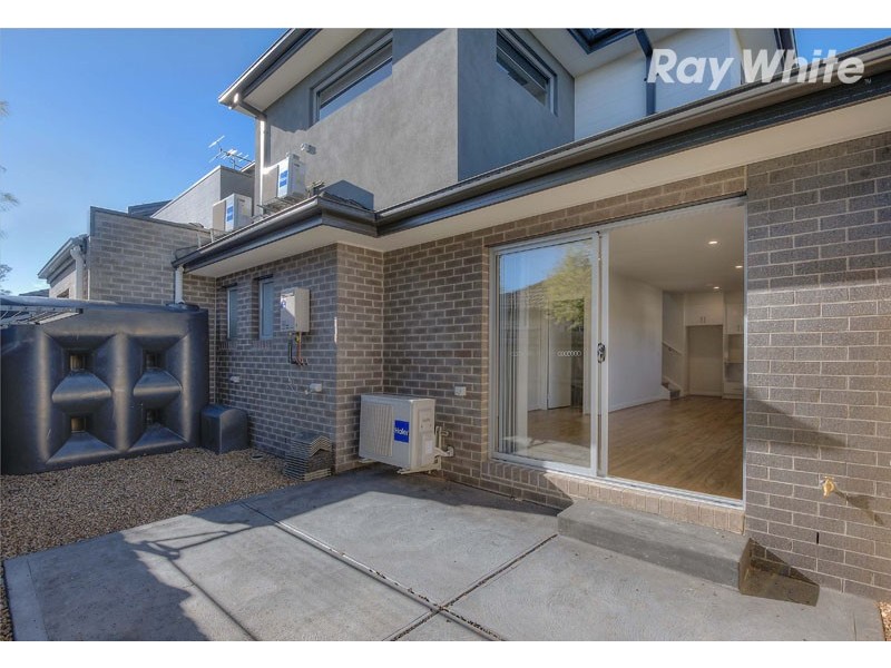 1/8 O’Connell Street, Kingsbury VIC 3083