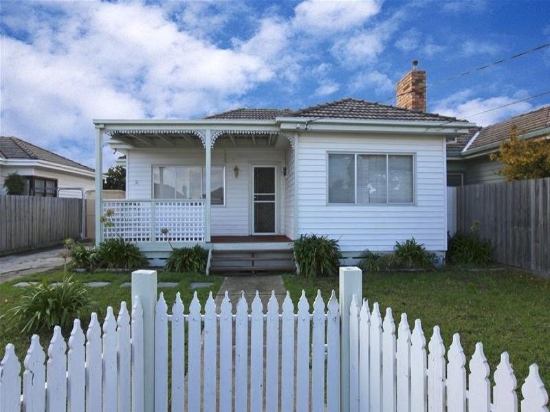 36 Clunes Street, Kingsbury VIC 3083