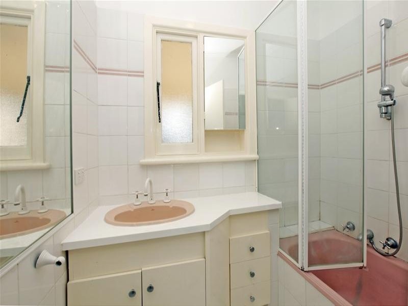 36 Clunes Street, Kingsbury VIC 3083