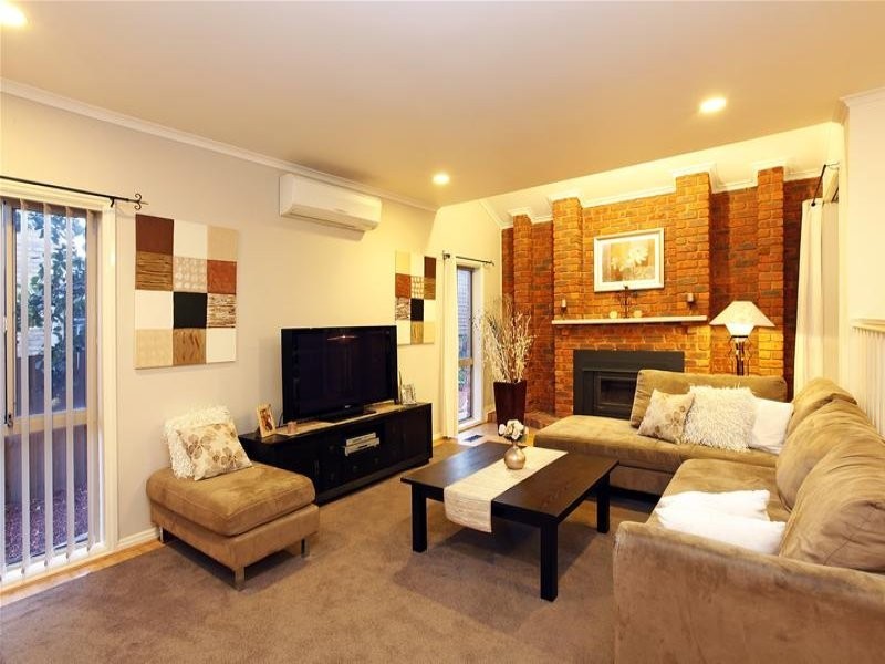 1 Charlotte Road, Mill Park VIC 3082