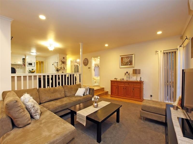 1 Charlotte Road, Mill Park VIC 3082