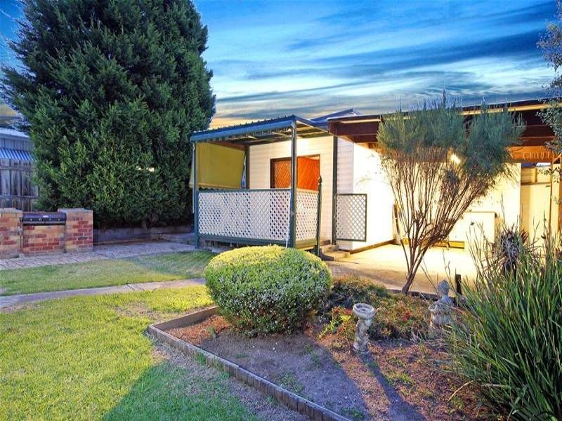 48 Ibbottson Street, Watsonia VIC 3087