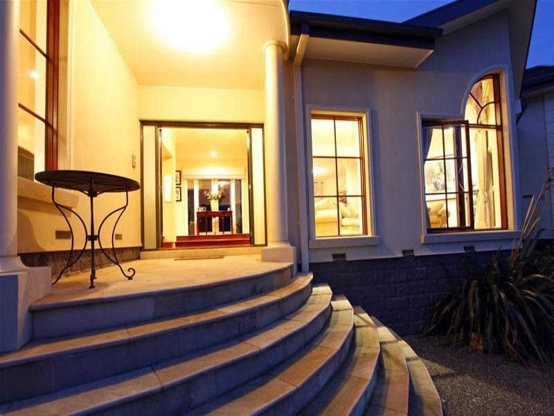 102 Edmund Rice Parade, Bundoora VIC 3083